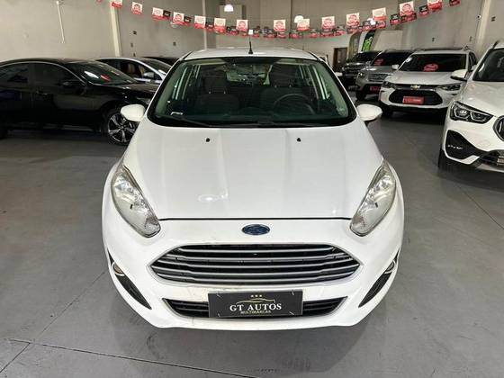 FORD FIESTA 1.6 SE HATCH 16V FLEX 4P POWERSHIFT FORD FIESTA 1.6 SE HATCH 16V FLEX 4P POWERSHIFT